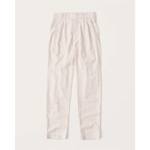 Abercrombie & Fitch Linen-Blend Pleated Taper Pants in Cream Check